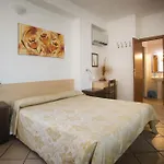 La Primula 3*