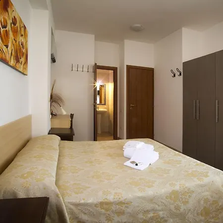 La Primula سيينا