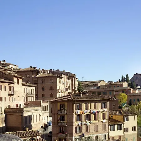 La Primula سيينا